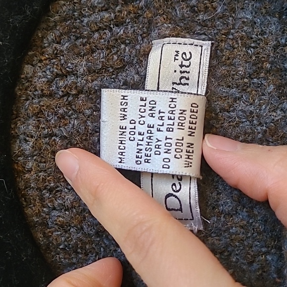 DEANE & WHITE Gray Wool Sweater, Size Medium - Picture 6 of 8